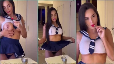 Ketlin Groisman vestida de colegial