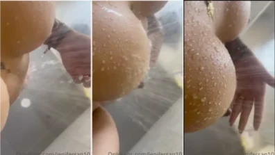 Daniela onlyfans com seu corpão se bolinando