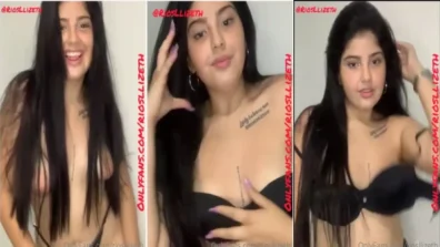 Lizeth Rios onlyfans peituda toda deliciosa sorrindo