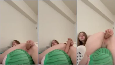 Daddysbadkitty video xxx da ninfeta safada com consolo na bucetona