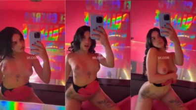 Caiu na net bruderr na putaria pelada na frente do espelho