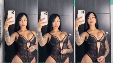 Yess Figueredo morena cavala de lingerie preta tocando corpão