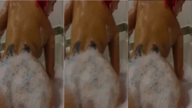Amadora putinha pelada na banheira