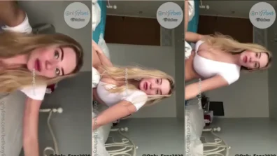 Bethanylilya se exibindo com carinha de safada